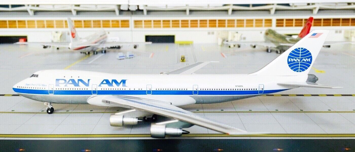 Aeroclassics PAAMC019 Pan Am American Boeing 747-100 N748PA Diecast 1/400 Model